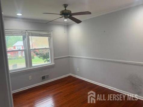 16 Wakefield Drive Edison NJ 08820
