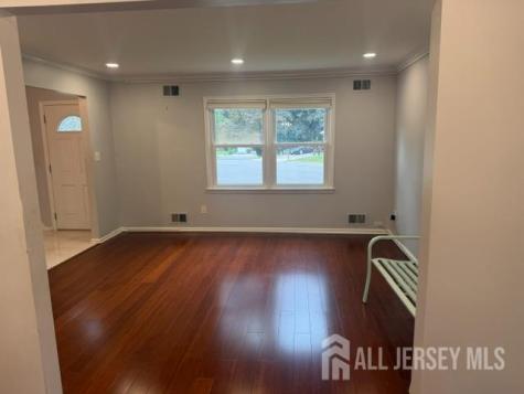 16 Wakefield Drive Edison NJ 08820