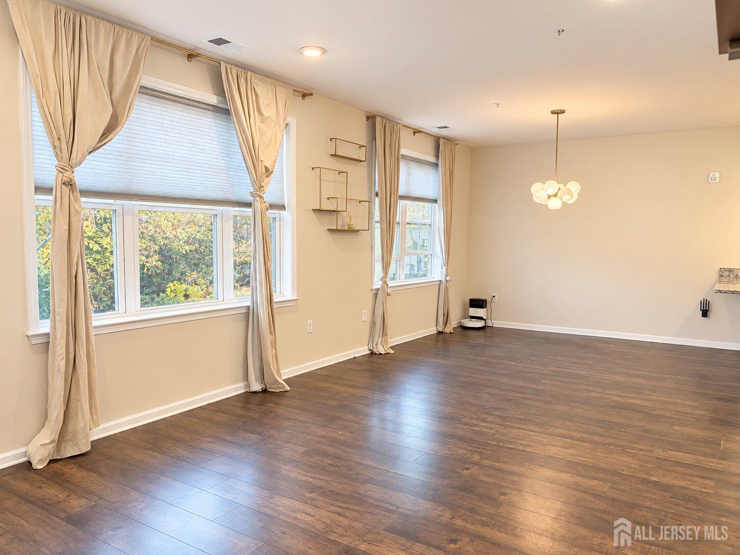 1103 Greenland Square Highland Park NJ 08904