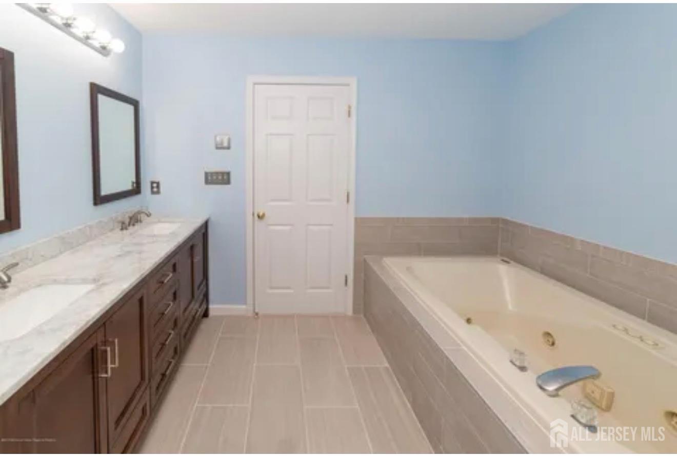 197 Windsong Circle East Brunswick NJ 08816