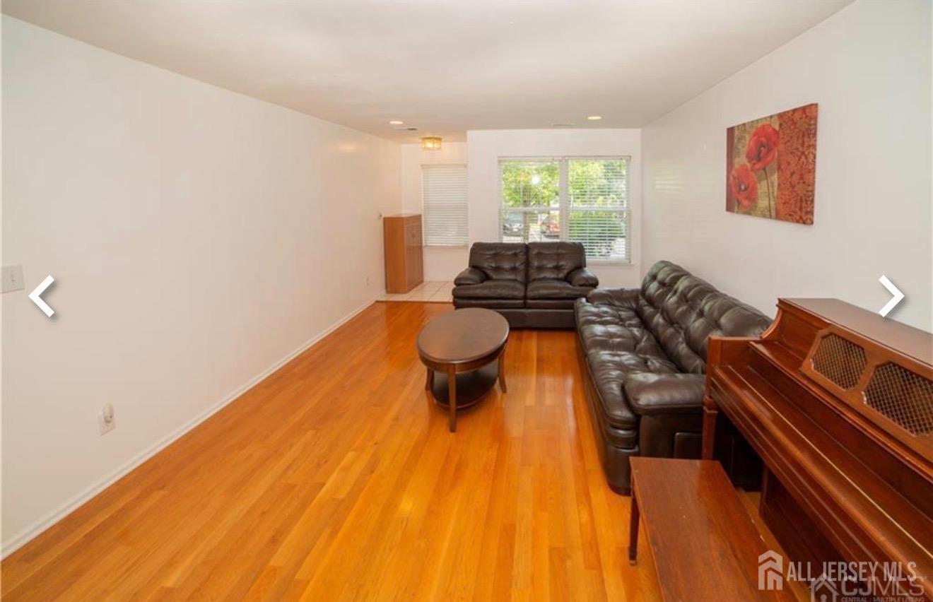 197 Windsong Circle East Brunswick NJ 08816