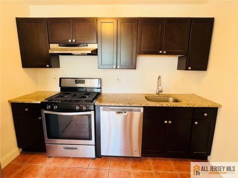 17 Elm Court Metuchen NJ 08840