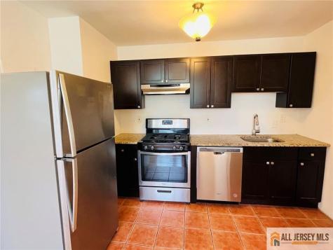 17 Elm Court Metuchen NJ 08840