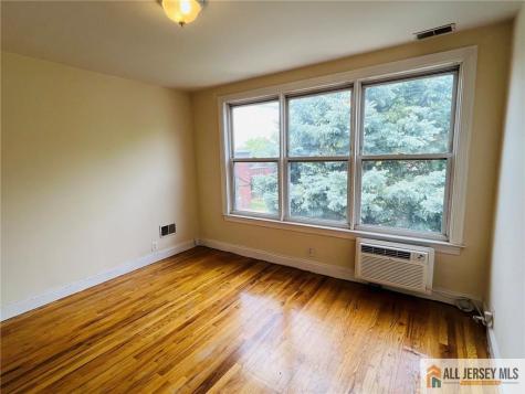 17 Elm Court Metuchen NJ 08840
