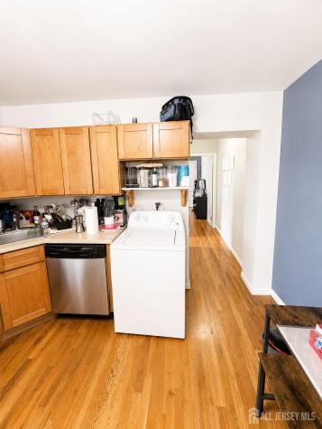 600 N 6th 2nd Floor Street N Newark NJ 07107