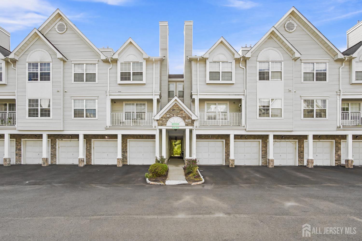 63 Prestwick Way Edison NJ 08820