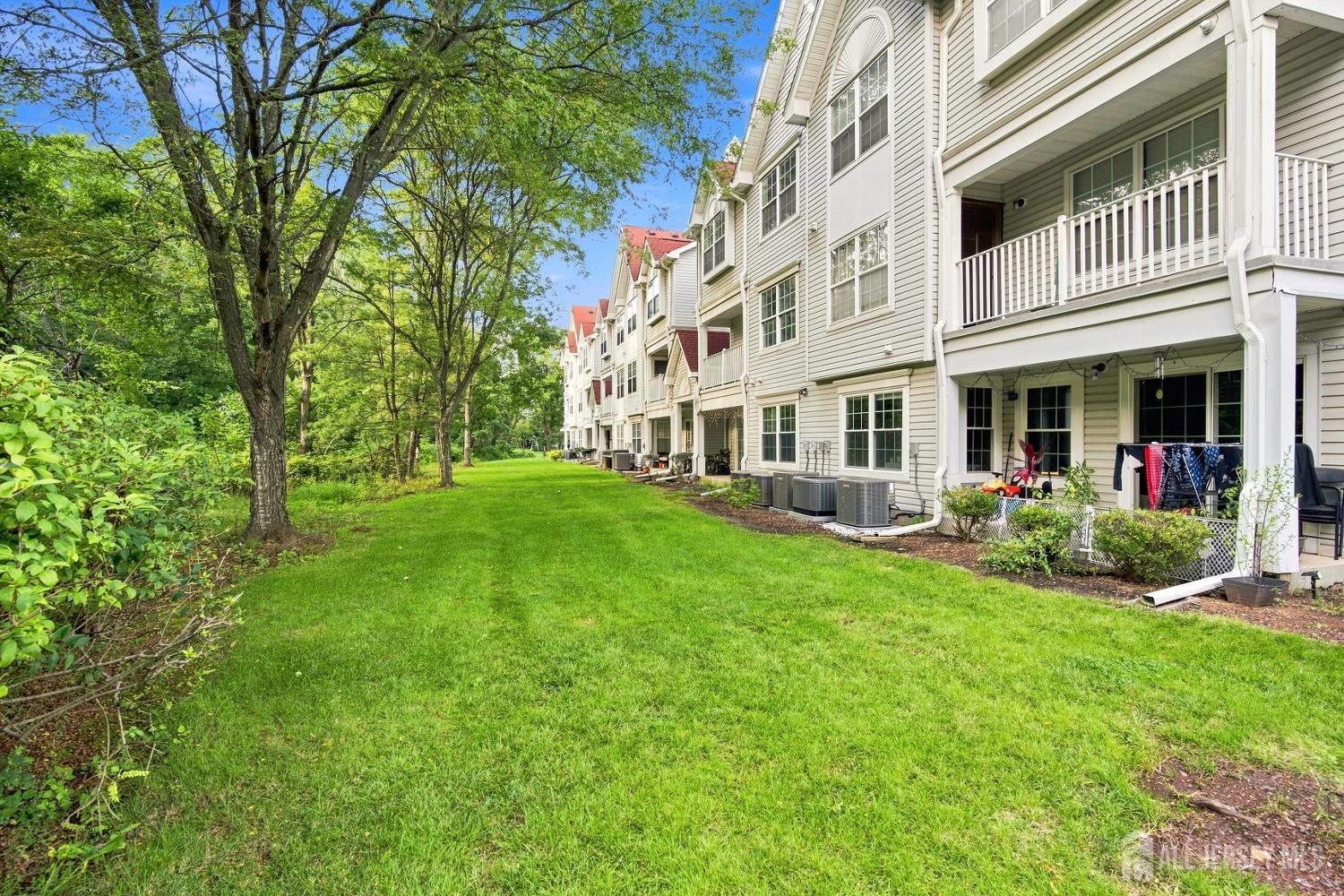 63 Prestwick Way Edison NJ 08820