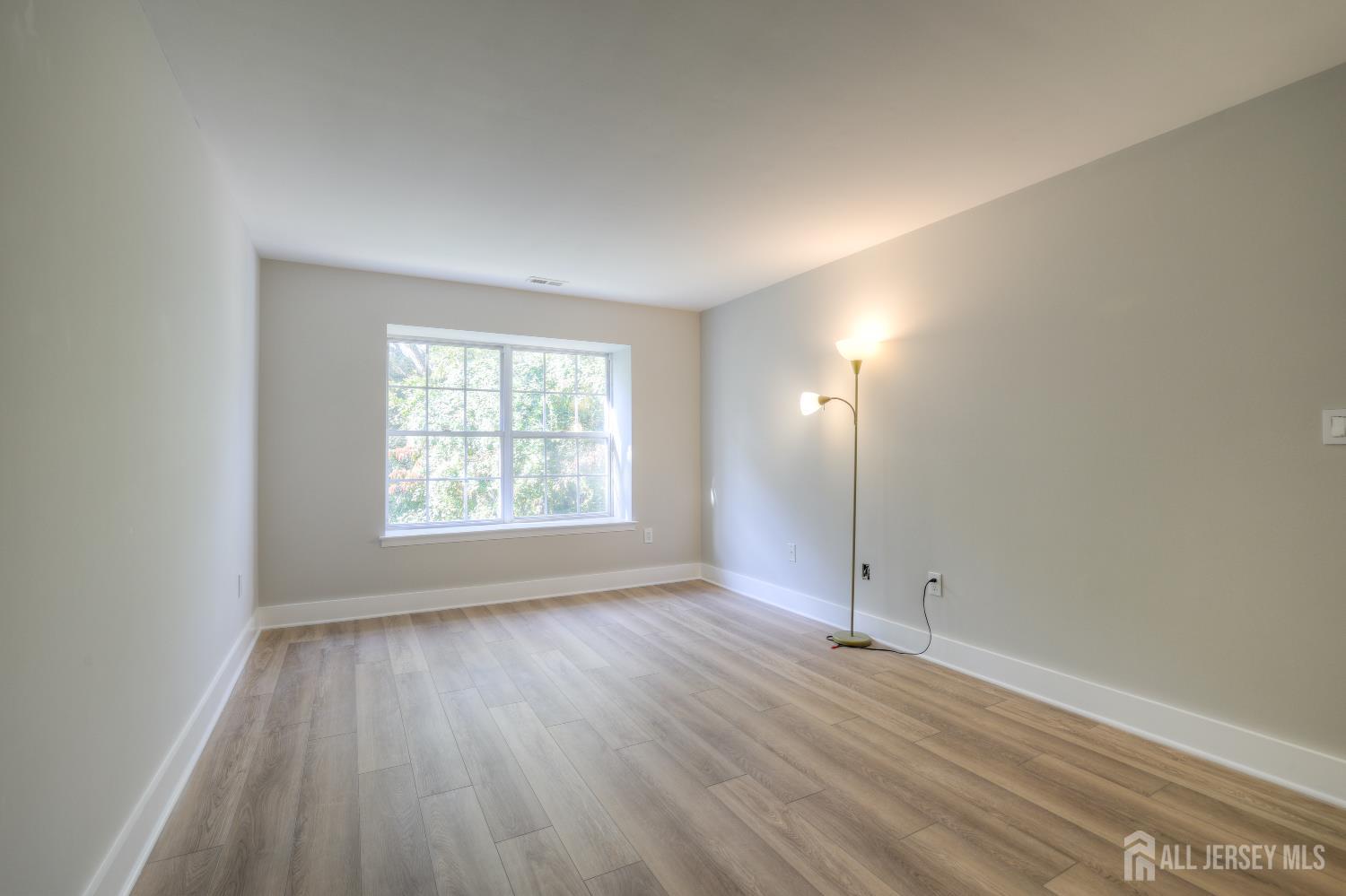 1307 Commons At Kingswood Drive East Brunswick NJ 08816