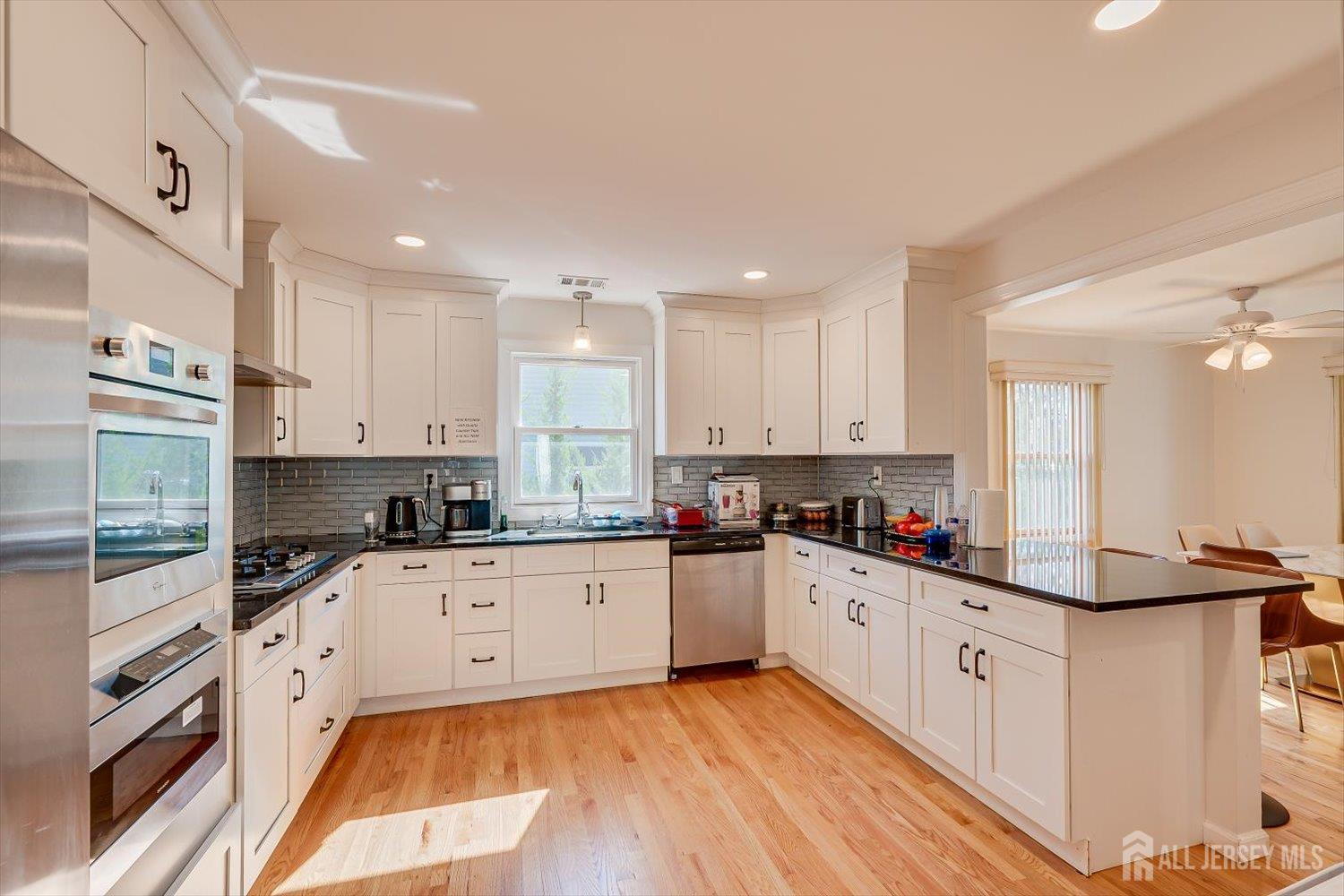 5 Hollywood Street Edison NJ 08820