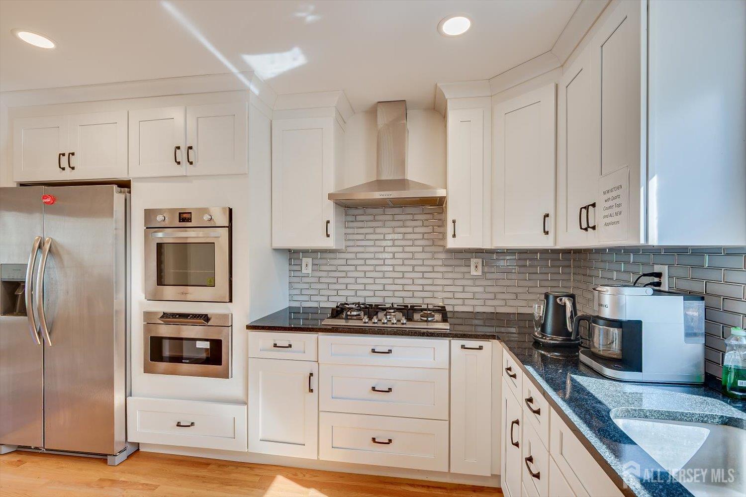 5 Hollywood Street Edison NJ 08820