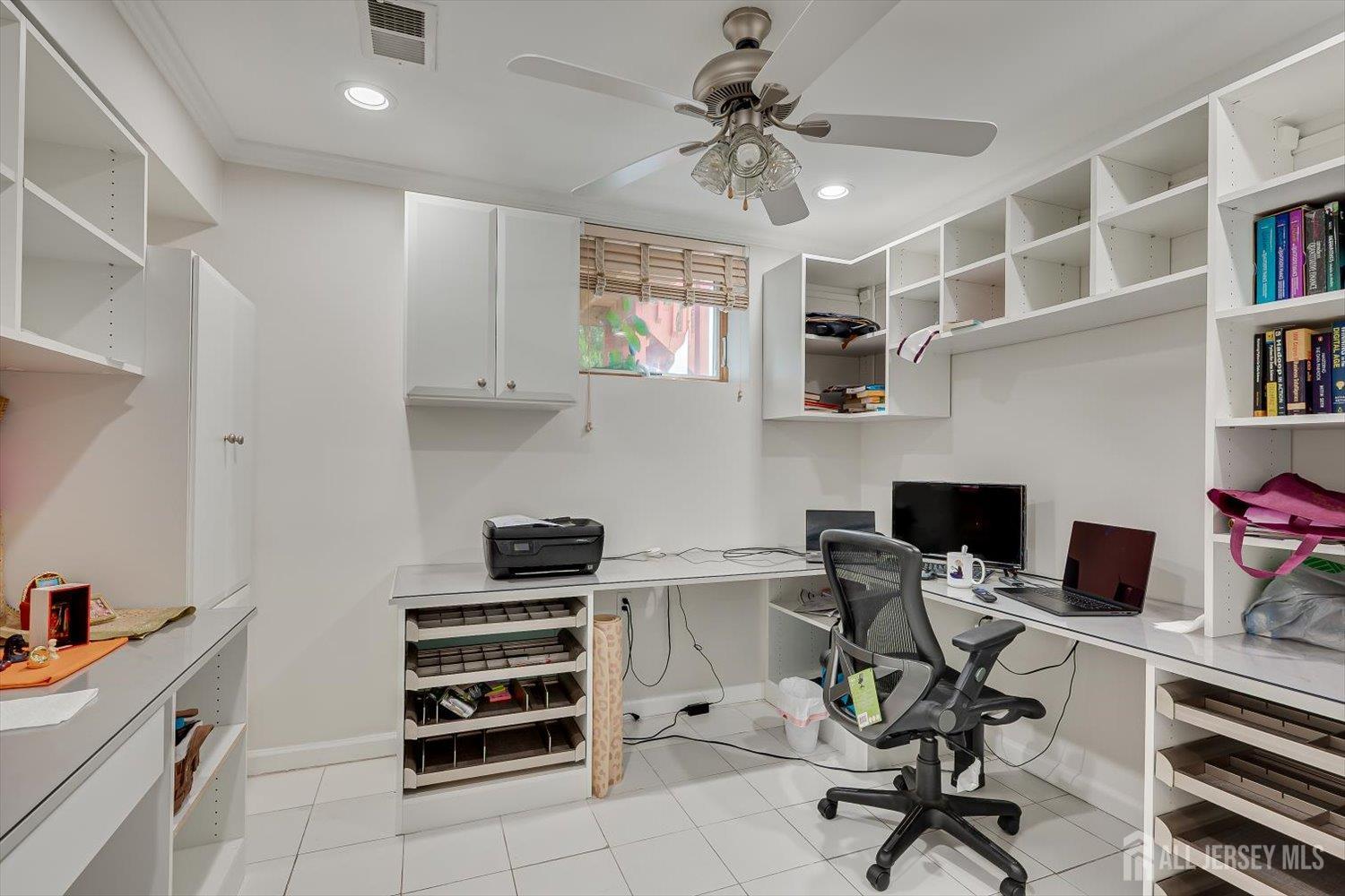 5 Hollywood Street Edison NJ 08820