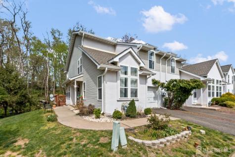 17 Parkside Drive Jamesburg NJ 08831