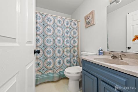 17 Parkside Drive Jamesburg NJ 08831
