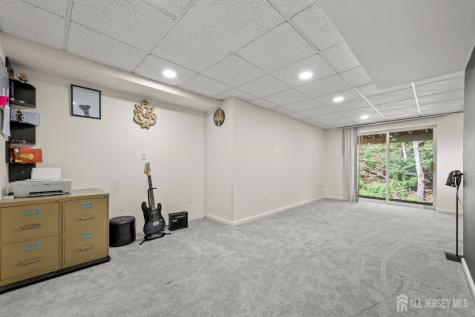 17 Parkside Drive Jamesburg NJ 08831