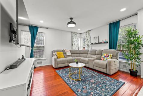 17 Parkside Drive Jamesburg NJ 08831