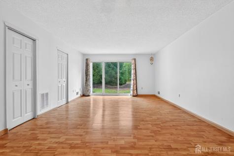 134 Pear Tree Lane Franklin NJ 08823