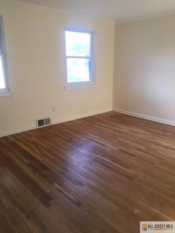 218 Newman Street Metuchen NJ 08840