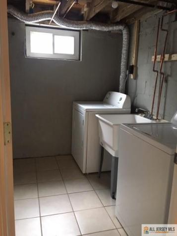 218 Newman Street Metuchen NJ 08840