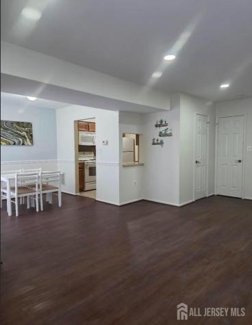 90 Almond Drive Franklin Twsp NJ 08873