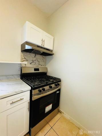489 S 17th Street S Newark NJ 07103