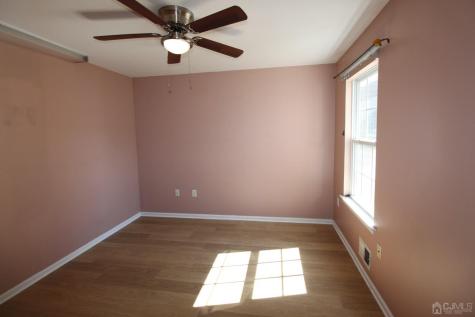 27 Pin Oak Drive North Brunswick NJ 08902