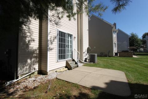 27 Pin Oak Drive North Brunswick NJ 08902