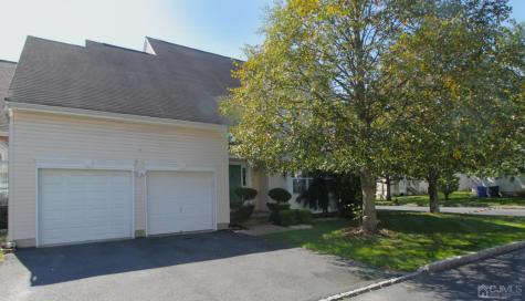 27 Pin Oak Drive North Brunswick NJ 08902