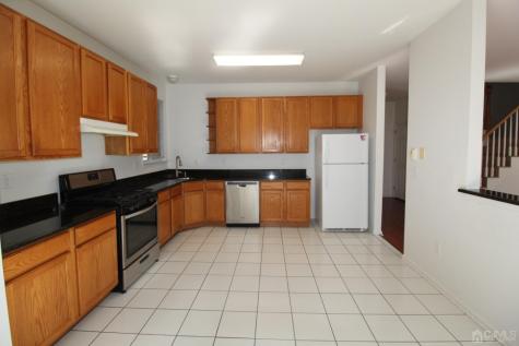27 Pin Oak Drive North Brunswick NJ 08902