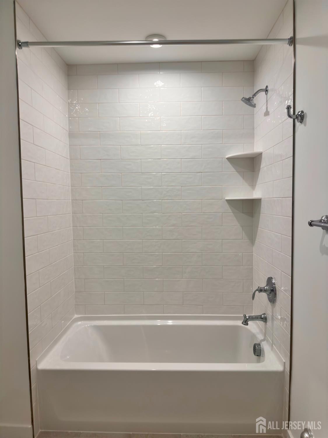 63 Park Avenue North Brunswick NJ 08902