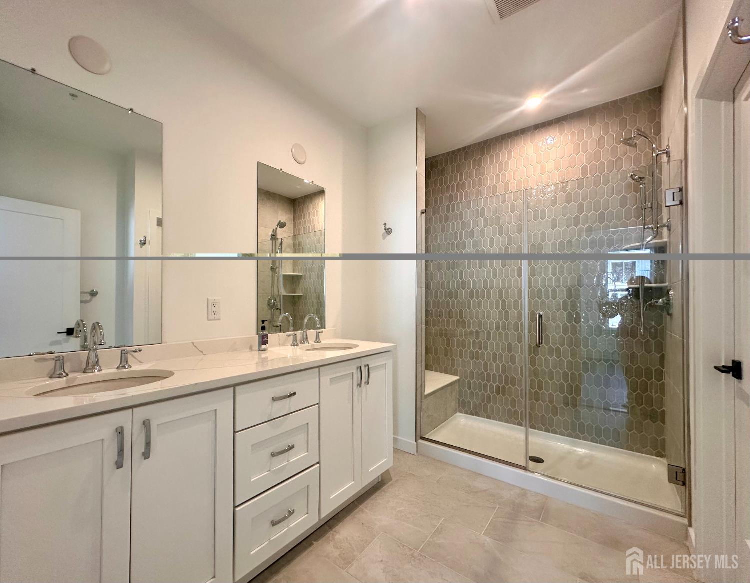 63 Park Avenue North Brunswick NJ 08902