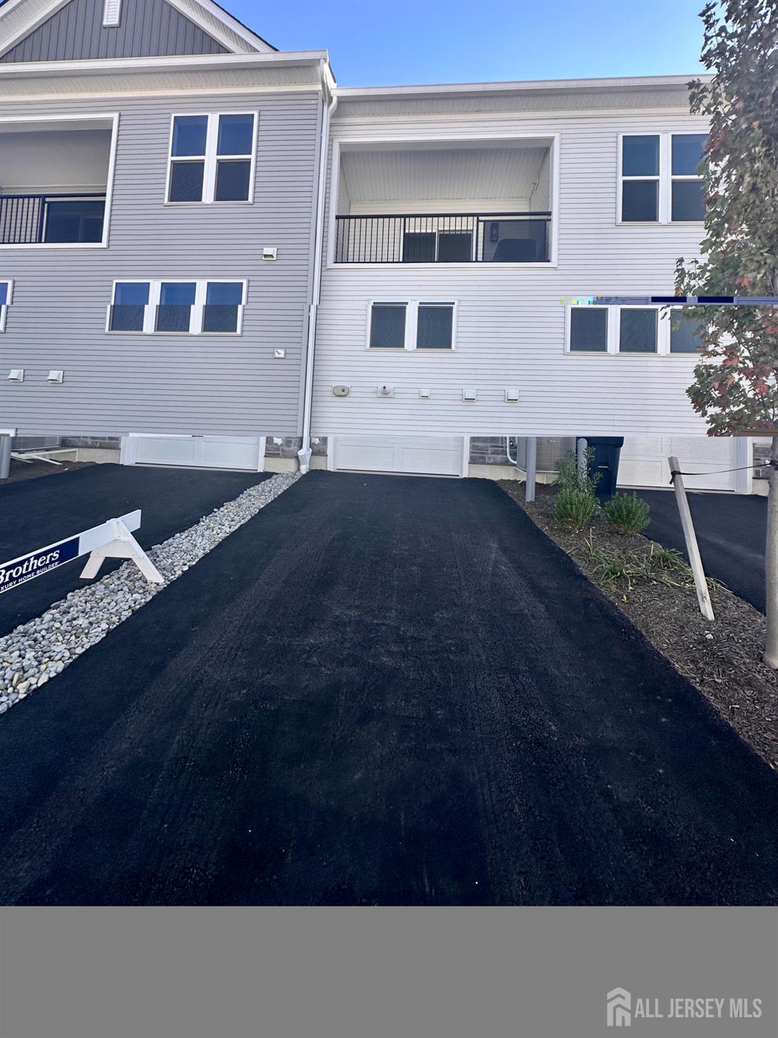 63 Park Avenue North Brunswick NJ 08902