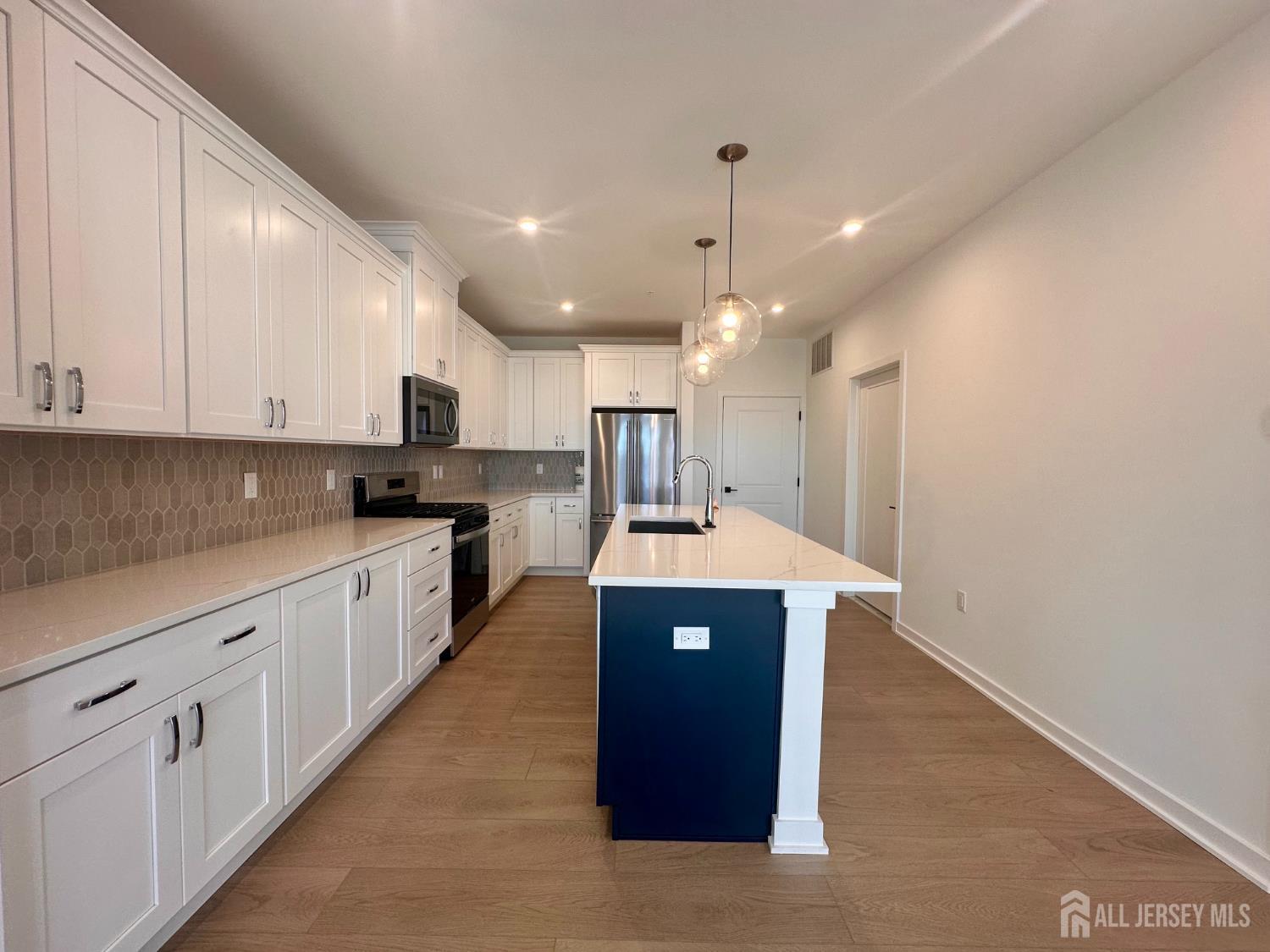 63 Park Avenue North Brunswick NJ 08902