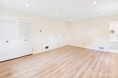 10 Woodruff Road Edison NJ 08820