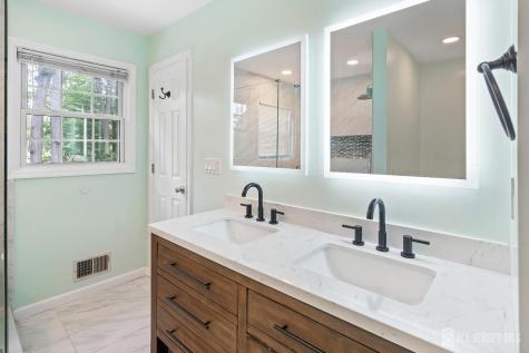 10 Woodruff Road Edison NJ 08820