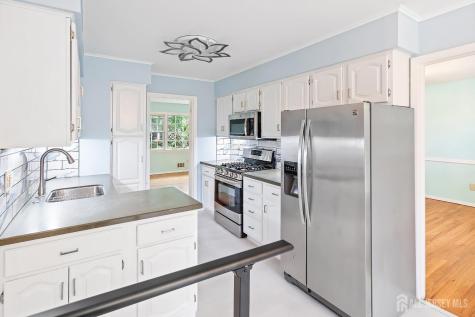10 Woodruff Road Edison NJ 08820