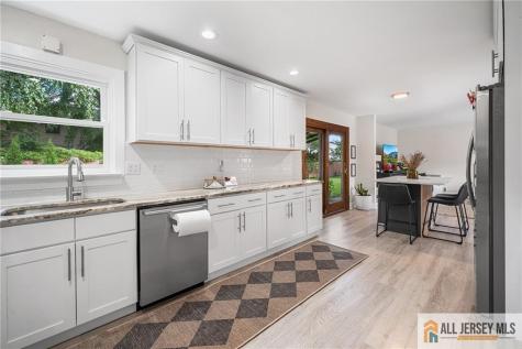 3 11 Th Avenue Monroe NJ 08831