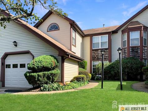 3 Edinburgh Drive Monroe NJ 08831