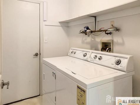 3 Edinburgh Drive Monroe NJ 08831