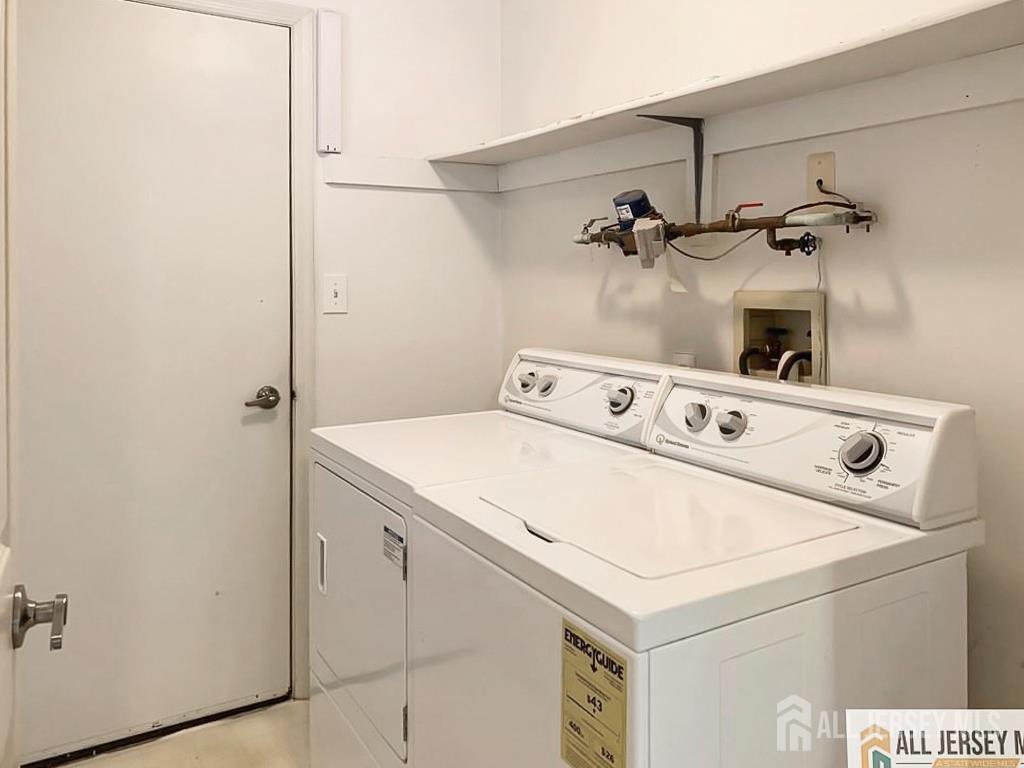 3 Edinburgh Drive Monroe NJ 08831