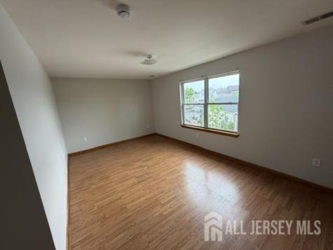 817 Jackson Avenue Linden NJ 07036