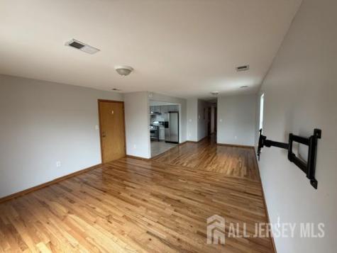 817 Jackson Avenue Linden NJ 07036