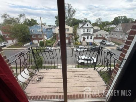 817 Jackson Avenue Linden NJ 07036