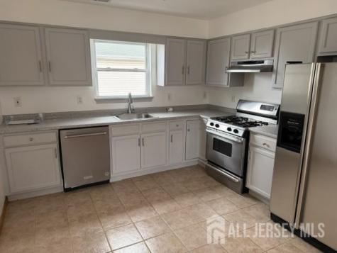817 Jackson Avenue Linden NJ 07036