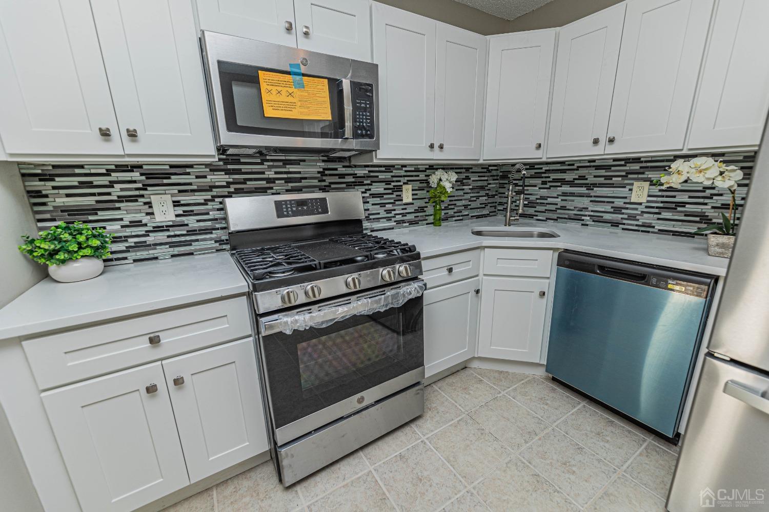 142 Darwin Lane North Brunswick NJ 08902