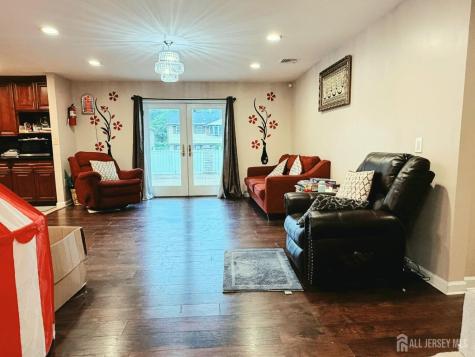 35 Clark Avenue Edison NJ 08817