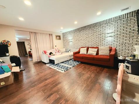 35 Clark Avenue Edison NJ 08817