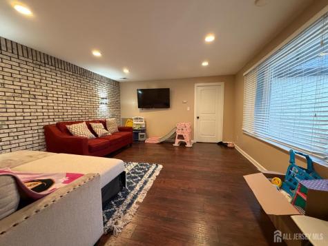 35 Clark Avenue Edison NJ 08817