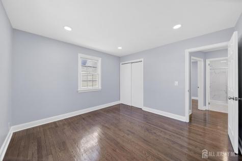 125 E Cherry Street Carteret NJ 07008