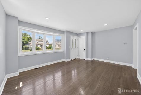 125 E Cherry Street Carteret NJ 07008