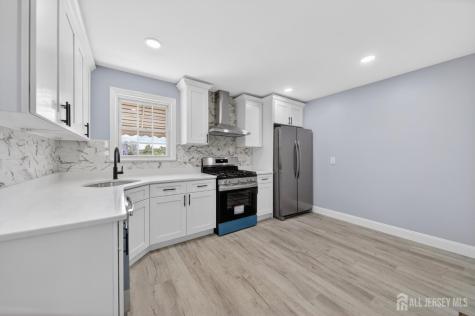 125 E Cherry Street Carteret NJ 07008